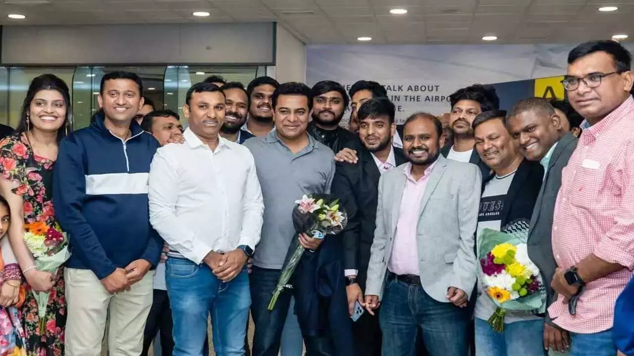 KTR : లండన్ లో కేటీఆర్ కు ఘన స్వాగతం KTR : లండన్ లో కేటీఆర్ కు ఘన స్వాగతం