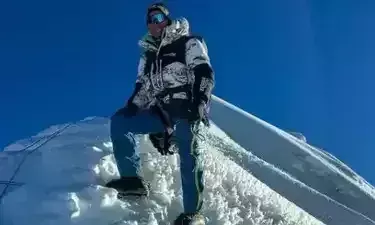 Everest: 31వ సారి ఎవరెస్టును అధిరోహించి రికార్డు Everest: 31వ సారి ఎవరెస్టును అధిరోహించి రికార్డు