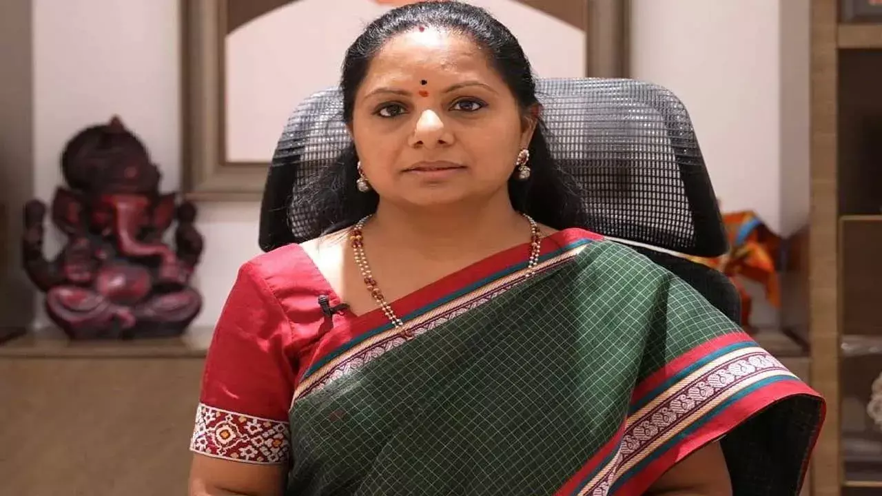 MLC Kavitha : నన్ను పార్టీ నుంచే పంపే సీన్ ఎవరికీ లేదు : కవిత MLC Kavitha : నన్ను పార్టీ నుంచే పంపే సీన్ ఎవరికీ లేదు : కవిత