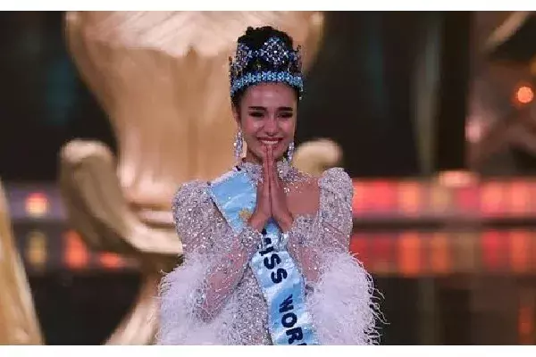 Miss World: థాయ్లాండ్ నుంచి తొలి మిస్ వరల్డ్ టైటిల్ సాధించిన బ్యూటీ సుచాత Miss World: థాయ్లాండ్ నుంచి తొలి మిస్ వరల్డ్ టైటిల్ సాధించిన బ్యూటీ సుచాత