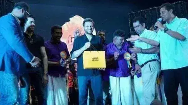 CRICKETERS: కేరళ కమ్యూనిటీ ఈవెంట్కు పాక్ మాజీ క్రికెటర్లు CRICKETERS: కేరళ కమ్యూనిటీ ఈవెంట్కు పాక్ మాజీ క్రికెటర్లు