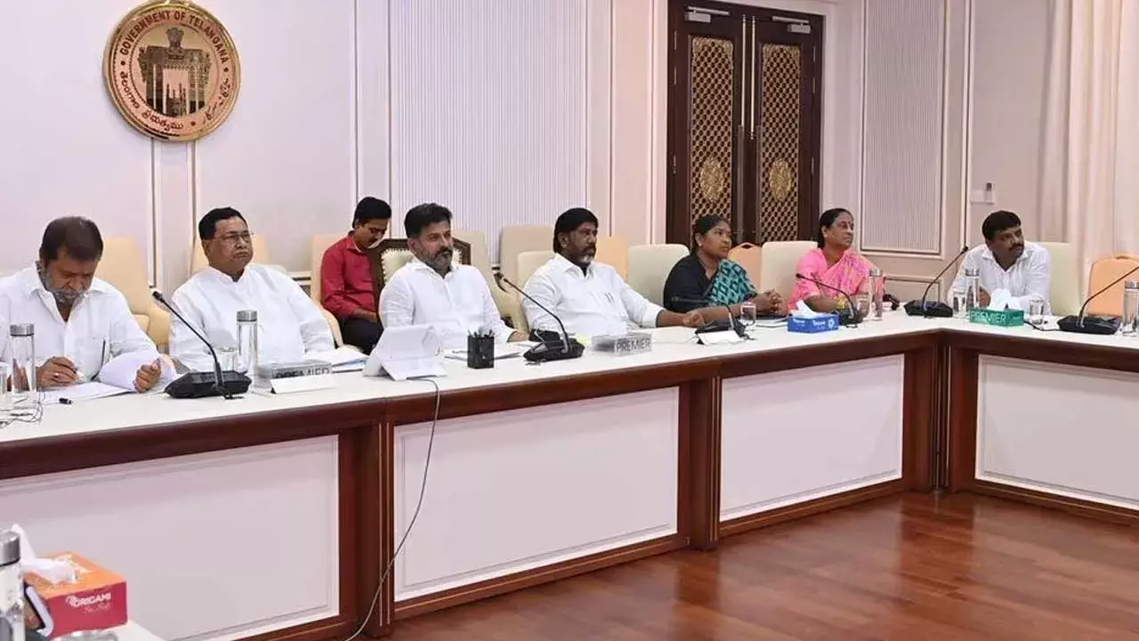 TG : జూన్ 5న తెలంగాణ కేబినెట్ మీటింగ్.. కీలక అంశాలపై చర్చించే అవకాశం TG : జూన్ 5న తెలంగాణ కేబినెట్ మీటింగ్.. కీలక అంశాలపై చర్చించే అవకాశం