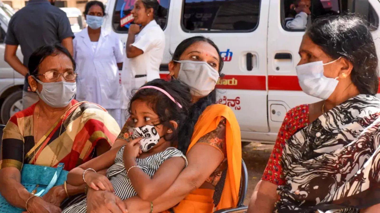 Corona Virus : 5 వేలకు చేరువలో కోవిడ్ కేసులు.. ఒక్కరోజే 564 మందికి పాజిటివ్.. Corona Virus : 5 వేలకు చేరువలో కోవిడ్ కేసులు.. ఒక్కరోజే 564 మందికి పాజిటివ్..