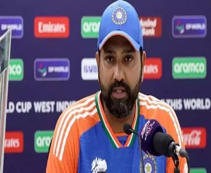 ROHIT: టెస్టు రిటైర్మెంట్ మా నాన్నకు నచ్చలేదు: రోహిత్ ROHIT: టెస్టు రిటైర్మెంట్ మా నాన్నకు నచ్చలేదు: రోహిత్