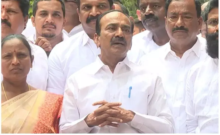 ETALA: కాళేశ్వరానికి బాస్ కేసీఆర్: ఈటల ETALA: కాళేశ్వరానికి బాస్ కేసీఆర్: ఈటల