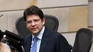 Colombia: కొలంబియా అధ్యక్ష అభ్యర్థిపై హత్యాయత్నం Colombia: కొలంబియా అధ్యక్ష అభ్యర్థిపై హత్యాయత్నం