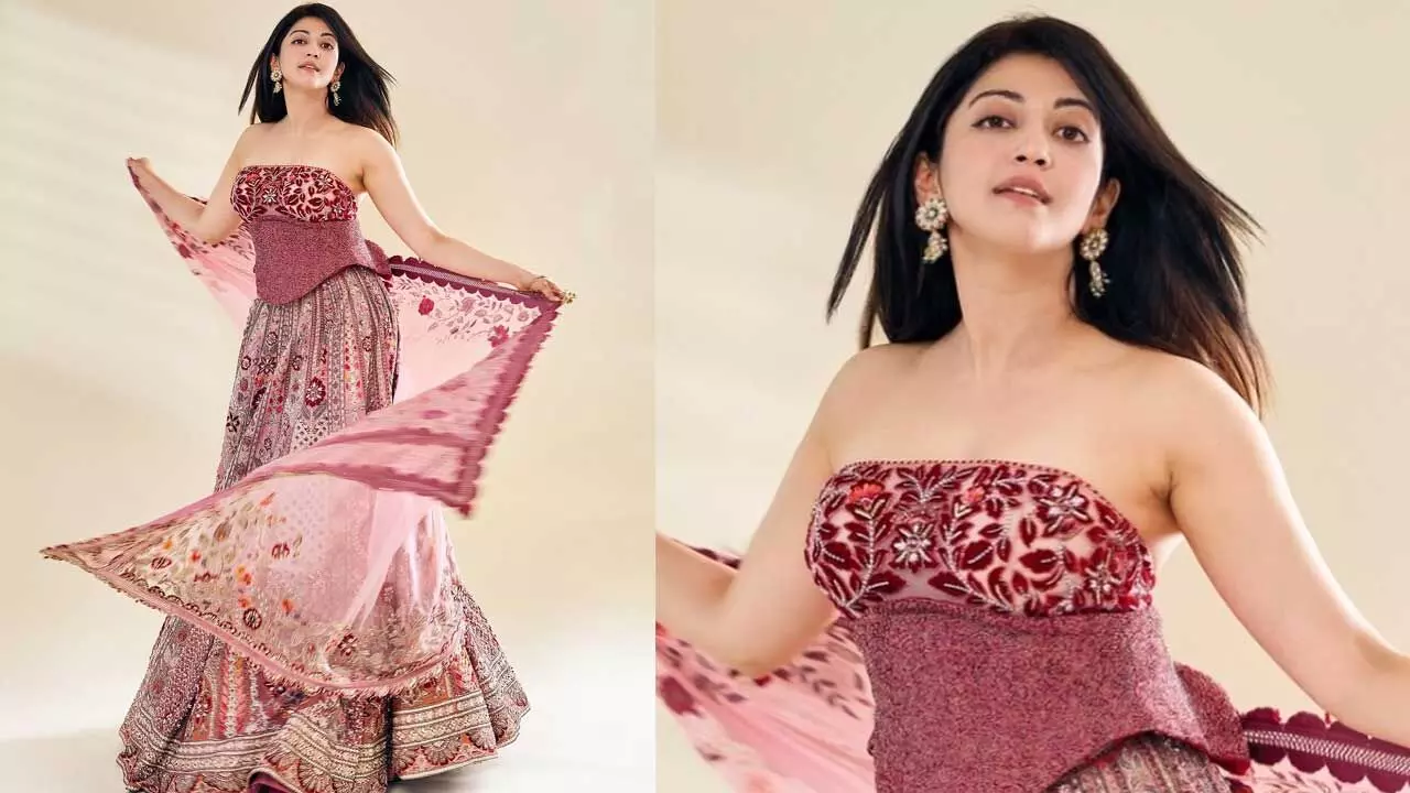 Pranitha : ట్రెండీ అవుట్ ఫిట్ లో ప్రణీత..ఫోటోలు వైరల్ Pranitha : ట్రెండీ అవుట్ ఫిట్ లో ప్రణీత..ఫోటోలు వైరల్