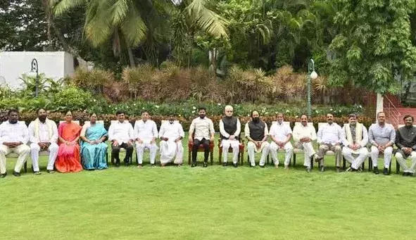 BHATTI: తెలంగాణ హోంమంత్రిగా భట్టి..? BHATTI: తెలంగాణ హోంమంత్రిగా భట్టి..?