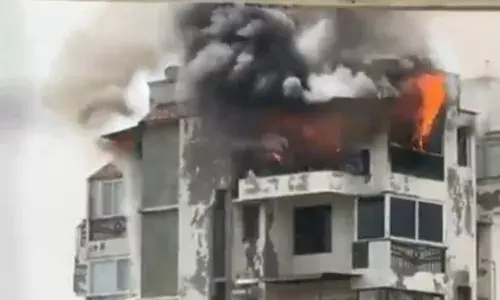 Massive Fire :  దేశ రాజధాని ఢిల్లీ లో భారీ అగ్ని ప్రమాదం Massive Fire :  దేశ రాజధాని ఢిల్లీ లో భారీ అగ్ని ప్రమాదం
