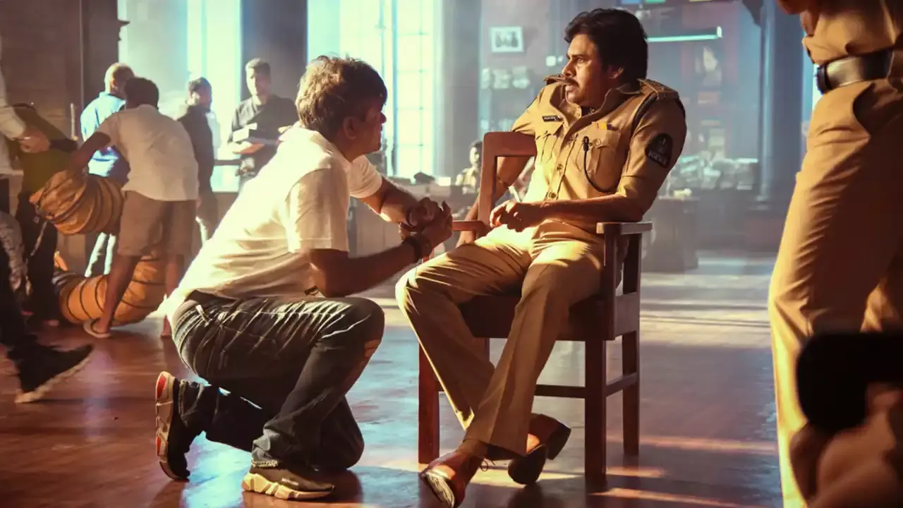 Pawan Kalyan :  ‘ఉస్తాద్’సెట్ లోకి పవన్ కళ్యాణ్ Pawan Kalyan :  ‘ఉస్తాద్’సెట్ లోకి పవన్ కళ్యాణ్