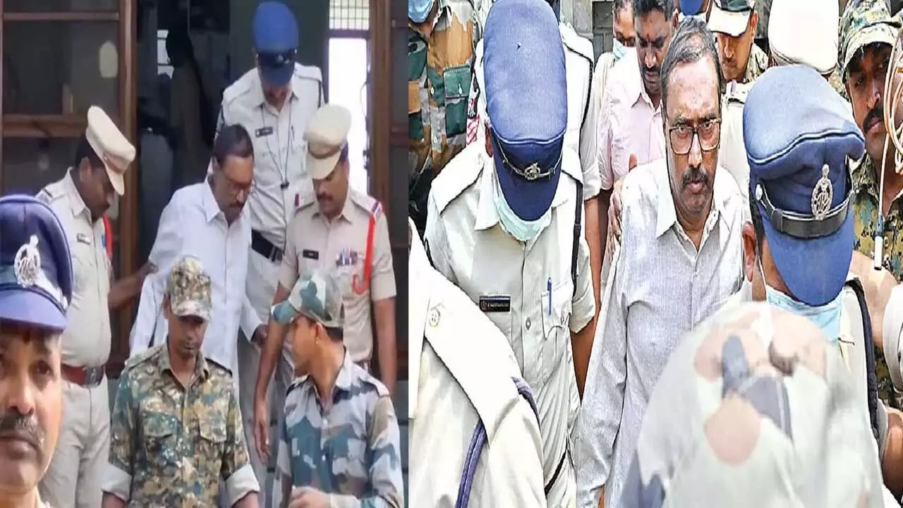 AP : కొమ్మినేనికి 14 రోజుల రిమాండ్.. గుంటూరు జైలుకు తరలింపు AP : కొమ్మినేనికి 14 రోజుల రిమాండ్.. గుంటూరు జైలుకు తరలింపు