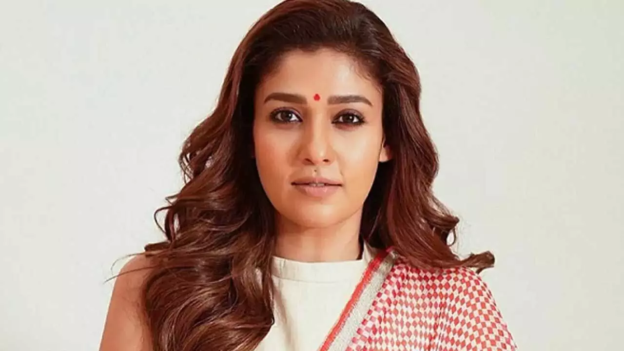Nayanthara : నయనతార రూ.వంద కోట్ల సినిమా వదులుకుందా? Nayanthara : నయనతార రూ.వంద కోట్ల సినిమా వదులుకుందా?