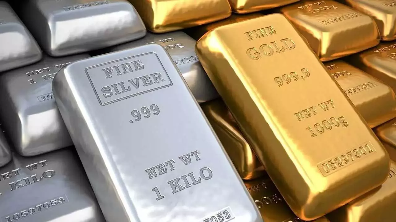 Gold Prices : ఇరాన్ -ఇజ్రాయెల్ వార్ ఎఫెక్ట్ .. బంగారం భగభగ Gold Prices : ఇరాన్ -ఇజ్రాయెల్ వార్ ఎఫెక్ట్ .. బంగారం భగభగ