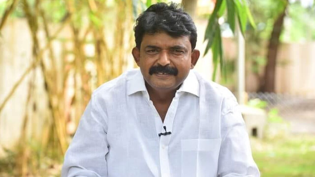 PERNI: పేర్ని నానికి అరెస్ట్‌ వారెంట్ జారీ