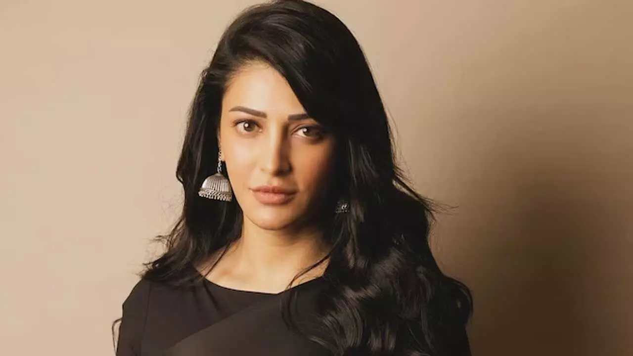 Shruti Haasan : మరో సర్జరీ చేయించుకుంటా Shruti Haasan : మరో సర్జరీ చేయించుకుంటా