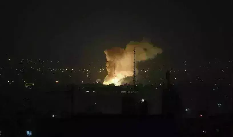 Iran vs Israel war: ఇరాన్లో మూడు అణు కేంద్రాలపై అమెరికా వైమానిక దాడులు Iran vs Israel war: ఇరాన్లో మూడు అణు కేంద్రాలపై అమెరికా వైమానిక దాడులు