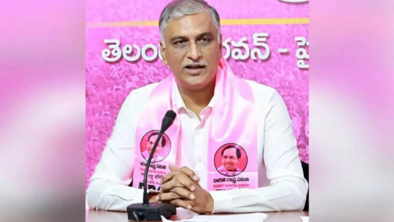 Harish Rao : జూబ్లీహిల్స్ ప్యాలెస్లో కూర్చుంటే సమస్యలు ఎట్ల తెలుస్తాయ్ : హరీశ్ రావు