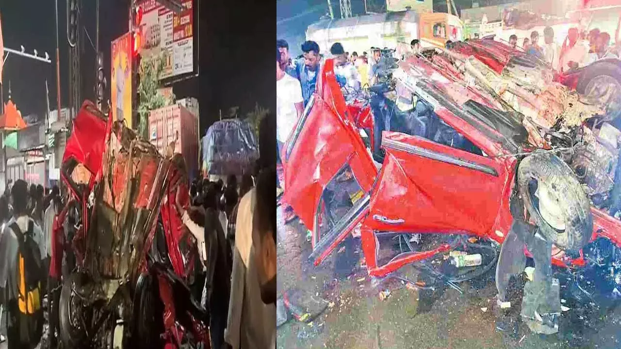 Road Accident : కంటైనర్ ను ఢీకొన్న కారు.. ముగ్గురు దుర్మరణం Road Accident : కంటైనర్ ను ఢీకొన్న కారు.. ముగ్గురు దుర్మరణం