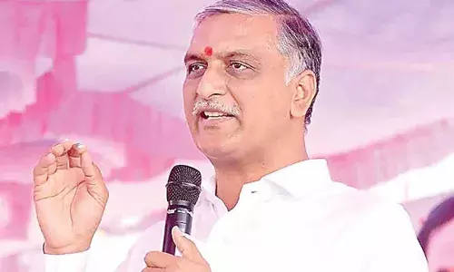 Harish Rao : రైతు భరోసా డ్రామాలు ఆపండి : హరీశ్ రావు Harish Rao : రైతు భరోసా డ్రామాలు ఆపండి : హరీశ్ రావు
