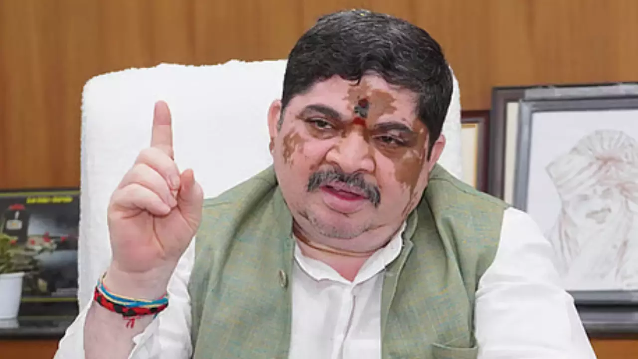 Minister Ponnam Prabhakar : రోడ్డు ప్రమాద బాధితులకు వారంలోగా రూ.1.5 లక్షలు Minister Ponnam Prabhakar : రోడ్డు ప్రమాద బాధితులకు వారంలోగా రూ.1.5 లక్షలు