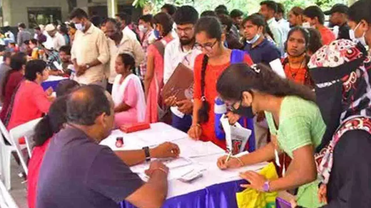 Job Mela : జూన్ 30 న ఫార్మసిస్ట్ పోస్టులకు జాబ్-మేళా Job Mela : జూన్ 30 న ఫార్మసిస్ట్ పోస్టులకు జాబ్-మేళా