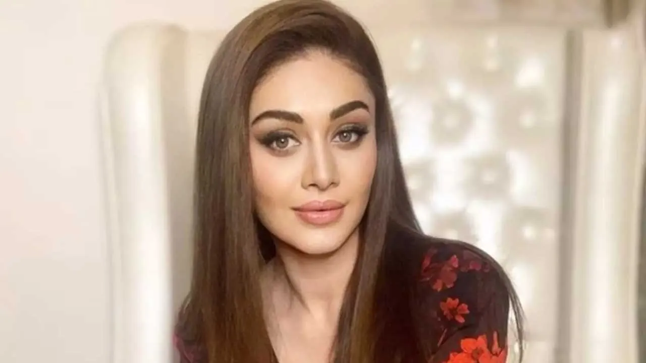 Shefali Jariwala : బాలీవుడ్లో విషాదం .. గుండె పోటుతో షఫాలీ జరివాలా మృతి Shefali Jariwala : బాలీవుడ్లో విషాదం .. గుండె పోటుతో షఫాలీ జరివాలా మృతి
