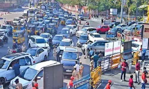 GREENLIGHT: హైదరాబాద్‌ ట్రాఫిక్‌ పరిష్కారానికి ‘గూగుల్‌ గ్రీన్‌లైట్‌’