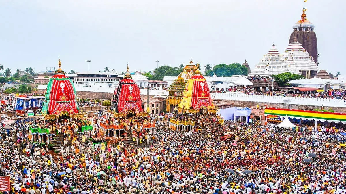 Puri Rath Yatra: రథయాత్రలో తొక్కిసలాట..  గుడించా గుడి వద్ద ఘటన.. ముగ్గురి మృతి Puri Rath Yatra: రథయాత్రలో తొక్కిసలాట..  గుడించా గుడి వద్ద ఘటన.. ముగ్గురి మృతి