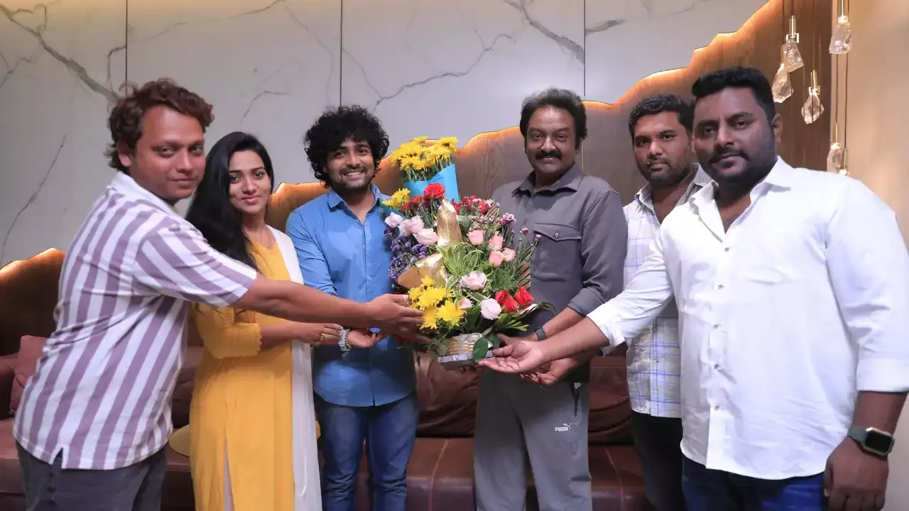 VV Vinayak :  శ్రీహరి కొడుకు మూవీ టీజర్ విడుదల చేసిన వివి వినాయక్ VV Vinayak :  శ్రీహరి కొడుకు మూవీ టీజర్ విడుదల చేసిన వివి వినాయక్