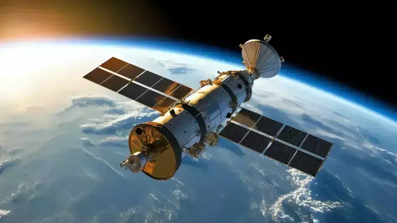 INDIA: అంతరిక్షంలో భారత్ నిఘా నేత్రం INDIA: అంతరిక్షంలో భారత్ నిఘా నేత్రం