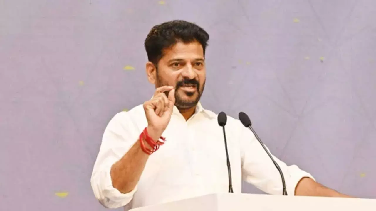 CM Revanth Reddy : టెన్త్ పాసైన ప్రతీ విద్యార్ధి ఇంటర్ పూర్తి చేయాలి - సీఎం రేవంత్