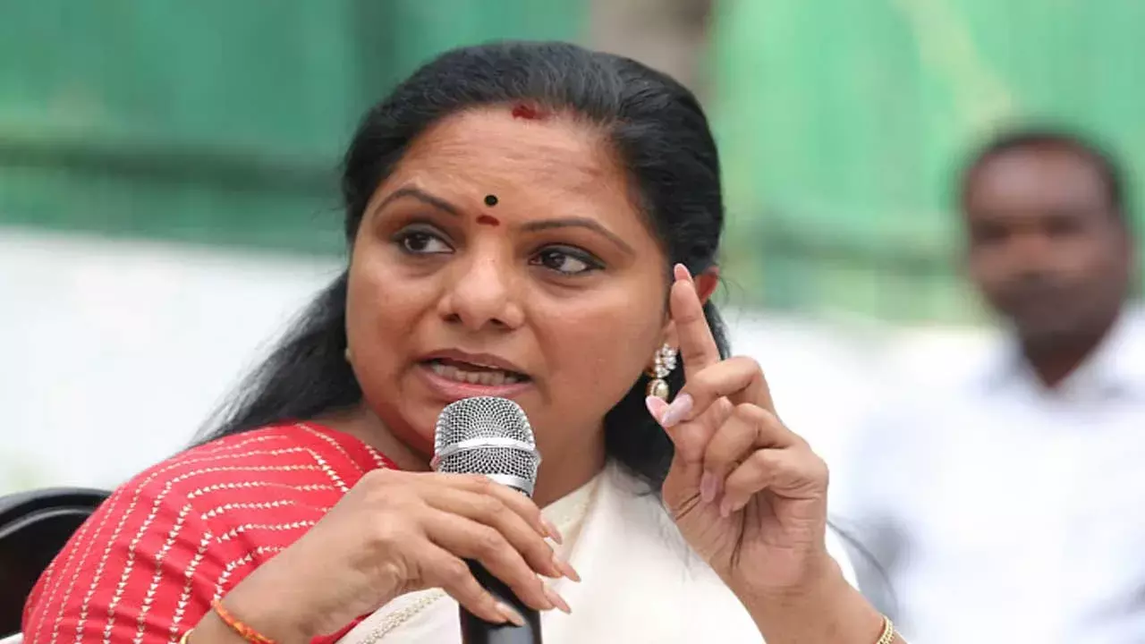 MLC Kavitha : బీసీ రిజర్వేషన్లు అమలయ్యాకే.. ఎన్నికలు పెట్టాలి : కవిత MLC Kavitha : బీసీ రిజర్వేషన్లు అమలయ్యాకే.. ఎన్నికలు పెట్టాలి : కవిత