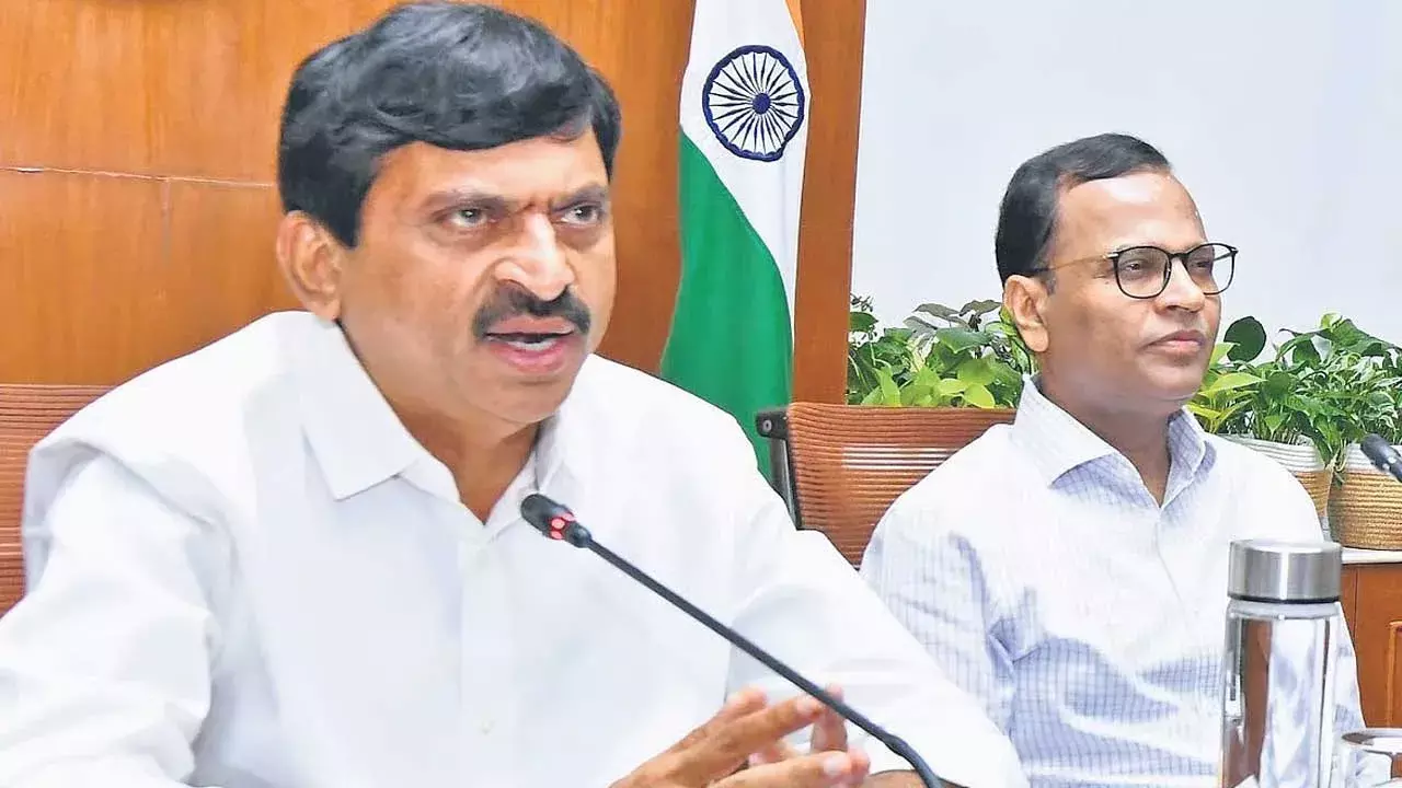 Minister Ponguleti : దేశానికి రోల్ మోడల్ గా డిజాసర్ మేనేజ్మెంట్ Minister Ponguleti : దేశానికి రోల్ మోడల్ గా డిజాసర్ మేనేజ్మెంట్