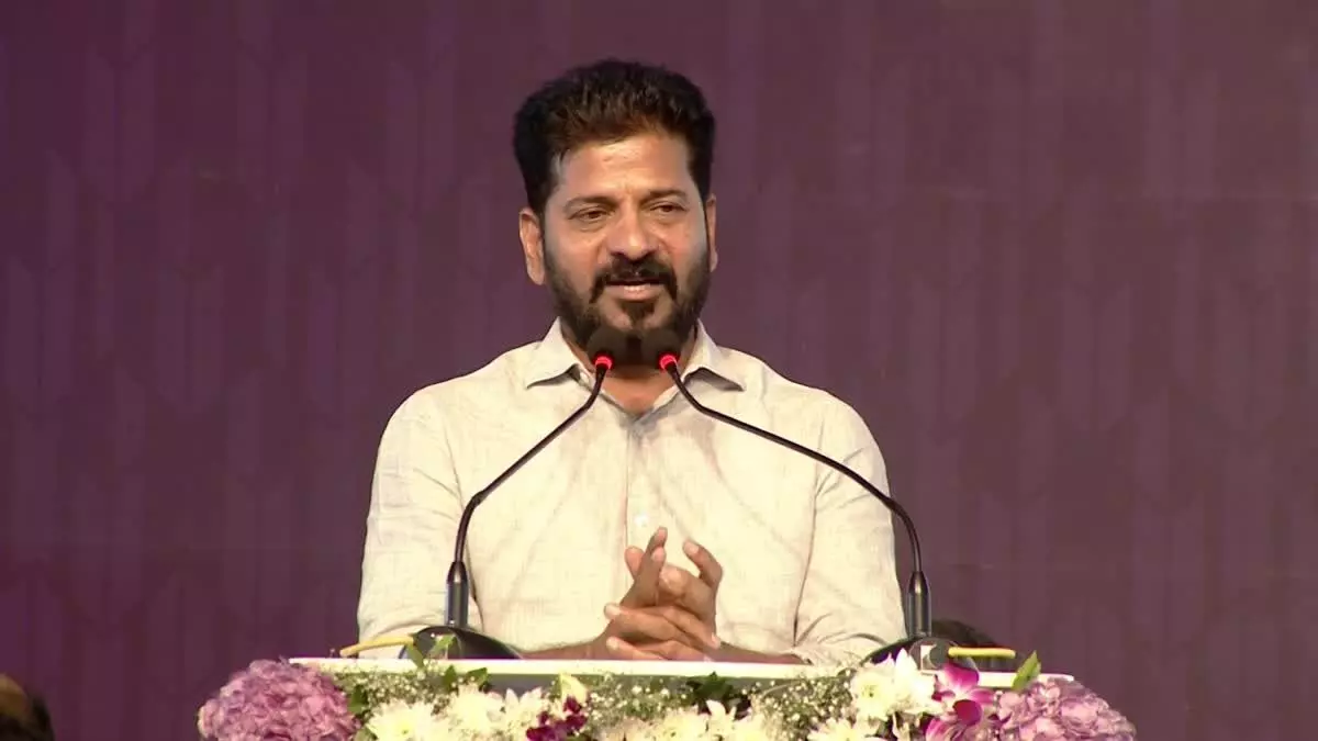 REVANTH: దేశానికి ఫ్యూచర్ సిటీని అందిస్తాం REVANTH: దేశానికి ఫ్యూచర్ సిటీని అందిస్తాం