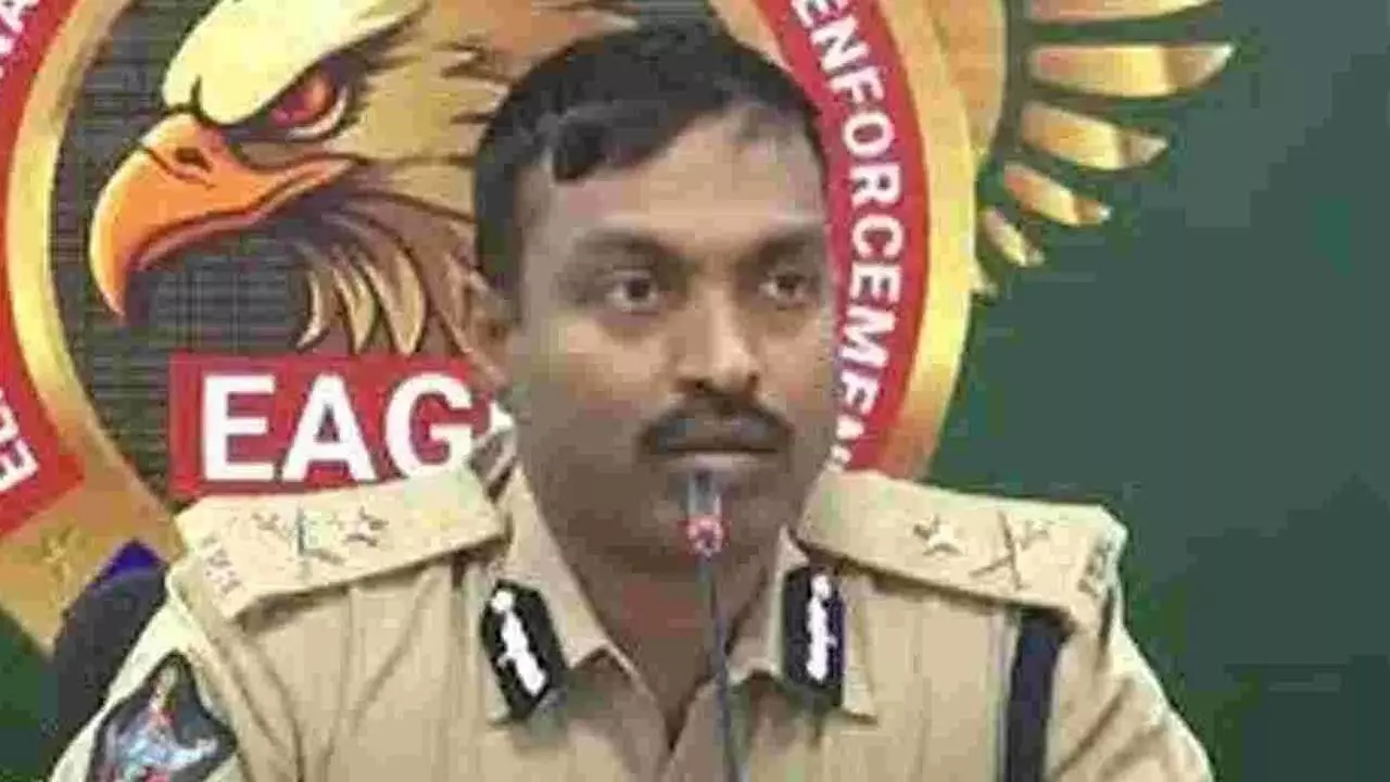 AP : గంజాయి సప్లై చేస్తే కఠిన చర్యలు.. ఆస్తులు అటాచ్..ఈగల్ చీఫ్ వార్నింగ్ AP : గంజాయి సప్లై చేస్తే కఠిన చర్యలు.. ఆస్తులు అటాచ్..ఈగల్ చీఫ్ వార్నింగ్