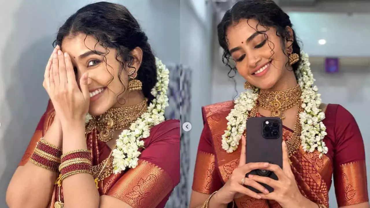 Anupama Parameswaran : అనుపమ హొయలు.. ఫోటోలు వైరల్ Anupama Parameswaran : అనుపమ హొయలు.. ఫోటోలు వైరల్