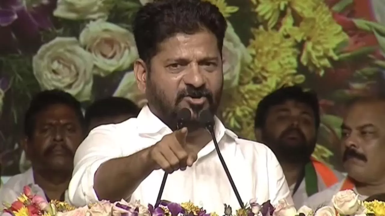 REVANTH: ఢిల్లీ మోడీ అయినా..గల్లీ కేడీ అయినా.. మేం రెడీ REVANTH: ఢిల్లీ మోడీ అయినా..గల్లీ కేడీ అయినా.. మేం రెడీ
