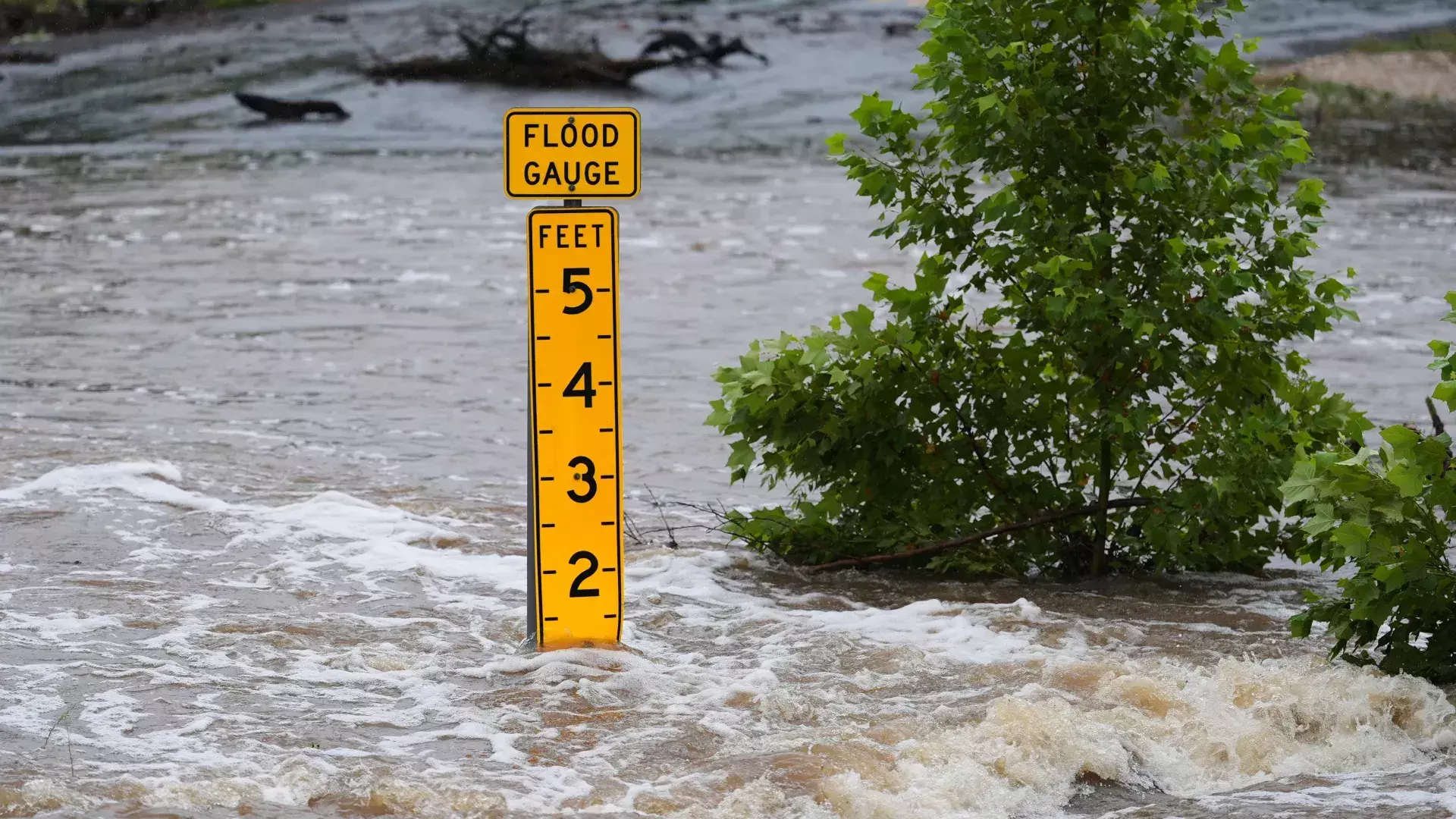 Texas: టెక్సాస్లో ఆకస్మిక వరదలు.. 24 మంది మృతి.. Texas: టెక్సాస్లో ఆకస్మిక వరదలు.. 24 మంది మృతి..