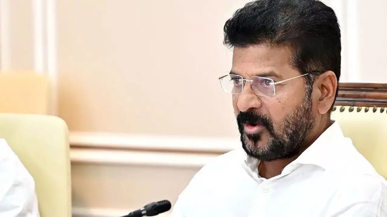 CM Revanth : చిన్నారుల భద్రతే మా బాధ్యత... లైంగిక దాడులకు పాల్పడితే వదిలేదే లేదన్న సీఎం CM Revanth : చిన్నారుల భద్రతే మా బాధ్యత... లైంగిక దాడులకు పాల్పడితే వదిలేదే లేదన్న సీఎం