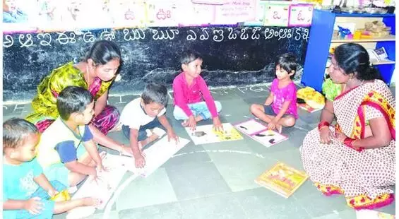 JOBS: అంగన్వాడీలో ఖాళీల భర్తీ ఇంకెప్పుడు..? JOBS: అంగన్వాడీలో ఖాళీల భర్తీ ఇంకెప్పుడు..?