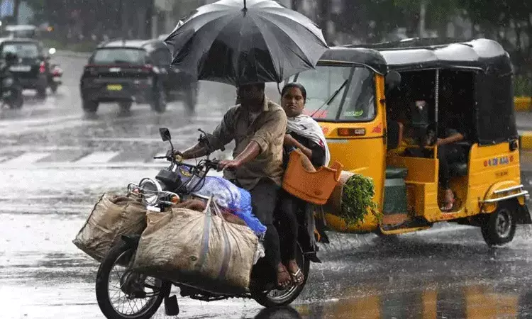 అనేక రాష్ట్రాల్లో భారీ వర్షాలు .. ముంచెత్తుతున్న వరదలు.. అనేక రాష్ట్రాల్లో భారీ వర్షాలు .. ముంచెత్తుతున్న వరదలు..