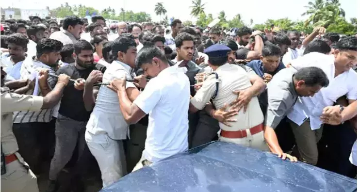 JAGAN: జగన్ పర్యటనలో వైసీపీ నేతల బరితెగింపు