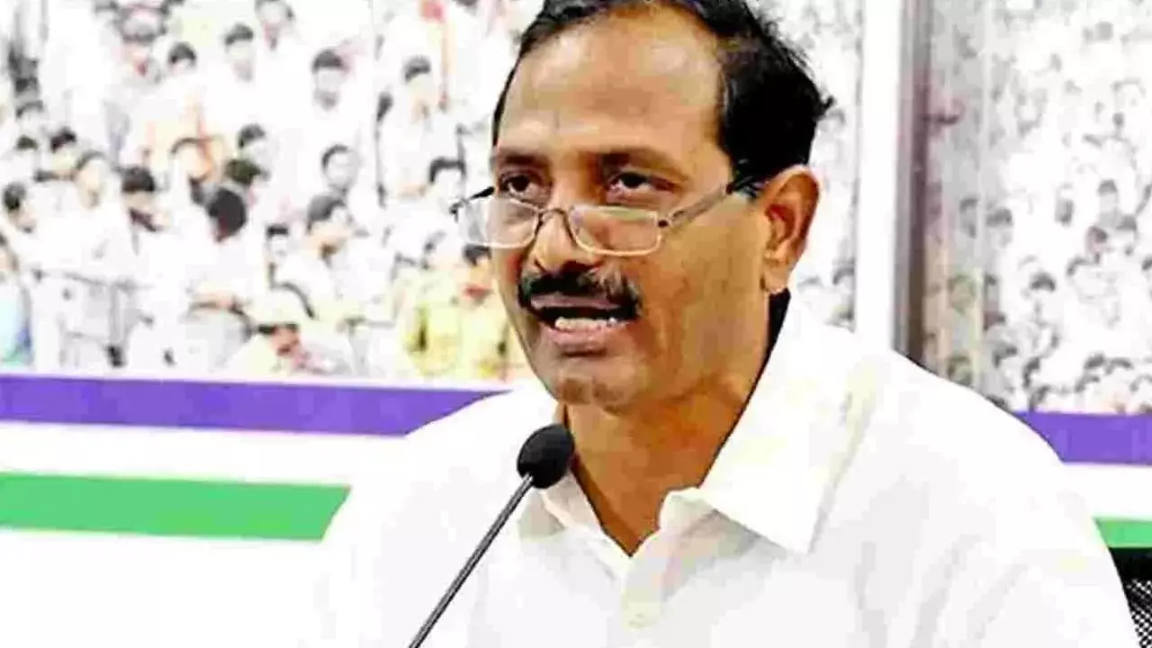 Ex-MLA Gopireddy : వాలంటీర్లు వల్లే వైసీపీ ఓడింది - మాజీ ఎమ్మెల్యే గోపిరెడ్డి Ex-MLA Gopireddy : వాలంటీర్లు వల్లే వైసీపీ ఓడింది - మాజీ ఎమ్మెల్యే గోపిరెడ్డి