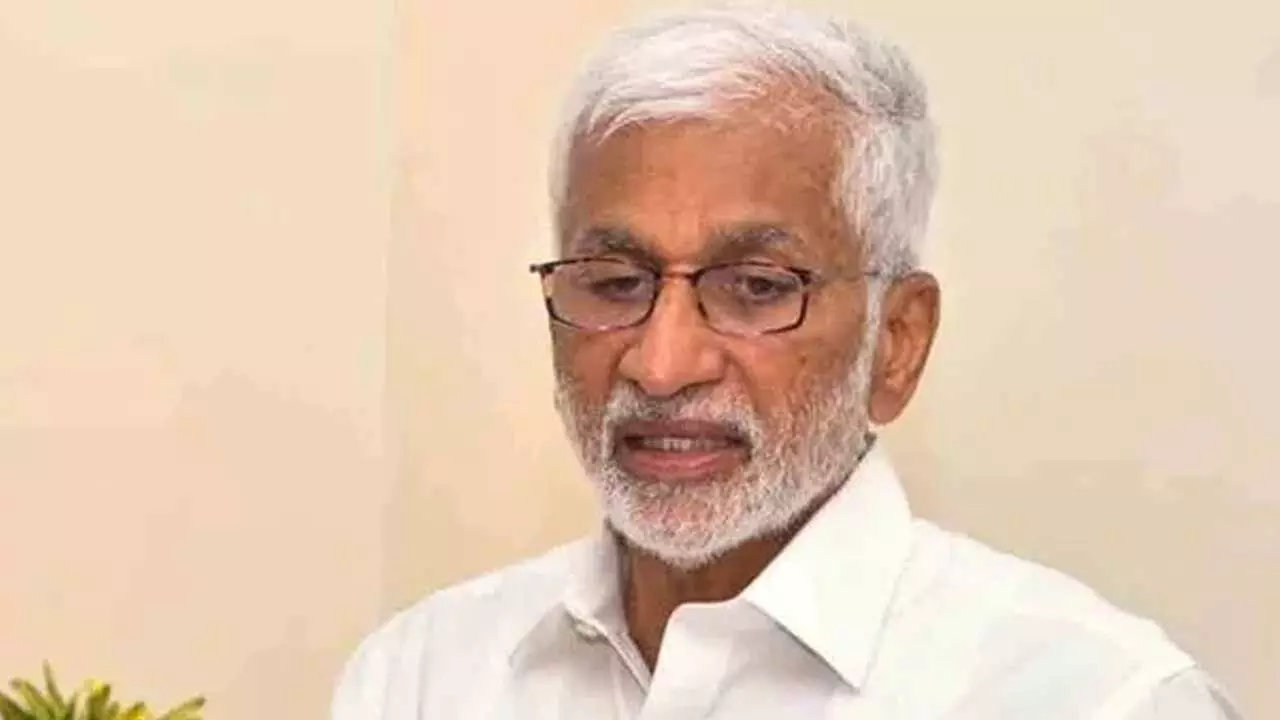 Ap : ఏపీ మద్యం కుంభకోణం కేసు...విచారణకు డుమ్మా కొట్టిన విజయసాయిరెడ్డి. Ap : ఏపీ మద్యం కుంభకోణం కేసు...విచారణకు డుమ్మా కొట్టిన విజయసాయిరెడ్డి.