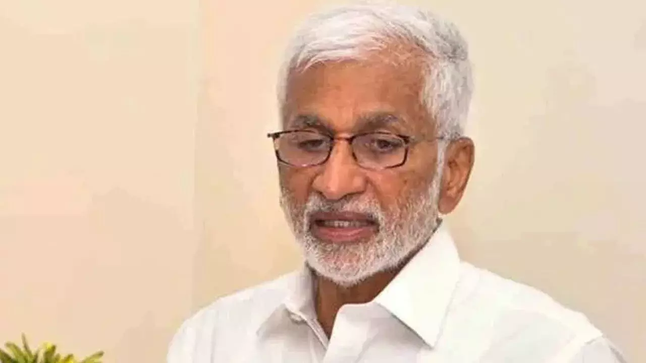 Ap : ఏపీ మద్యం కుంభకోణం కేసు...విచారణకు డుమ్మా కొట్టిన విజయసాయిరెడ్డి. Ap : ఏపీ మద్యం కుంభకోణం కేసు...విచారణకు డుమ్మా కొట్టిన విజయసాయిరెడ్డి.