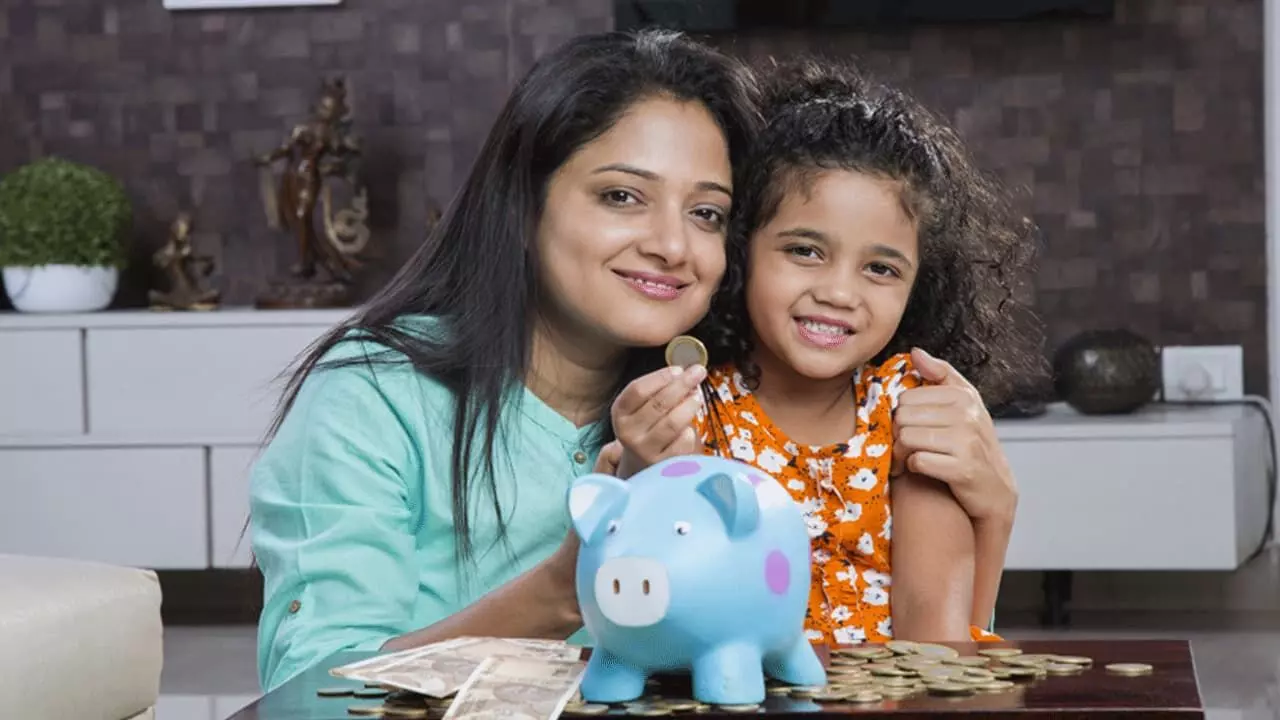 girls schemes: అమ్మాయి ఆర్థిక భద్రతకు ఈ స్కీమ్స్ బెస్ట్ girls schemes: అమ్మాయి ఆర్థిక భద్రతకు ఈ స్కీమ్స్ బెస్ట్