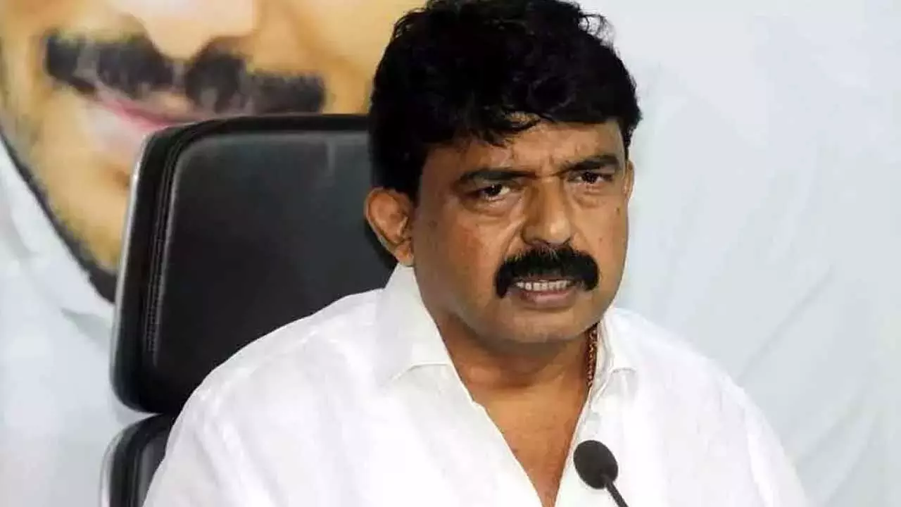 Former Minister Perni Nani : మాజీ మంత్రి పేర్ని నానిపై కేసు నమోదు Former Minister Perni Nani : మాజీ మంత్రి పేర్ని నానిపై కేసు నమోదు