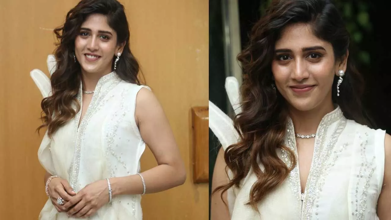 Chandini Chowdary : హెల్ప్ ప్లీజ్... చాందిని చౌదరి రిక్వెస్ట్! Chandini Chowdary : హెల్ప్ ప్లీజ్... చాందిని చౌదరి రిక్వెస్ట్!
