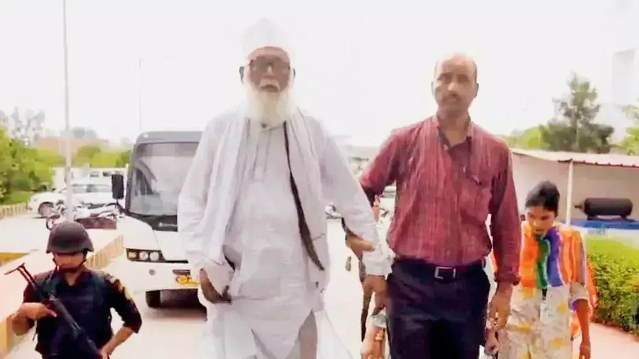 Uttar Pradesh: ప్రాజెక్ట్ అంటే హిందూ మహిళ, కోడ్ భాషలో మతమార్పిడీలు…తవ్వేకొద్దీ సంచలన విషయాలు Uttar Pradesh: ప్రాజెక్ట్ అంటే హిందూ మహిళ, కోడ్ భాషలో మతమార్పిడీలు…తవ్వేకొద్దీ సంచలన విషయాలు