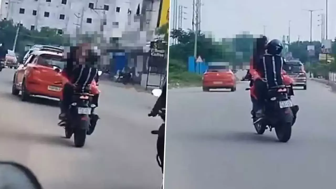 Hyderabad  : రీల్స్ పిచ్చి లో యువత... రోడ్డు పై అసభ్య ప్రవర్తన...